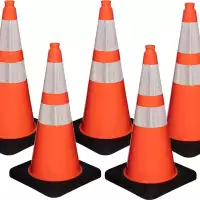 28 inch 7lb black base traffic cone